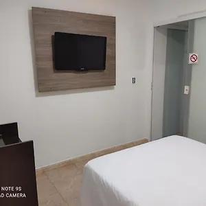 Alojamento de Acomodação e Pequeno-almoço Bella Playa - Casal Cabo Frio